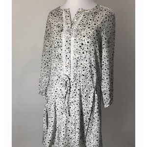 Club Monaco Dresses - Club Monaco black and white dress Club Monaco Dresses - Club Monaco black and white dress